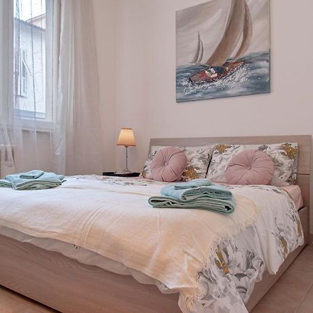 L'Angolo Di Grace Apartment Livorno Exterior photo